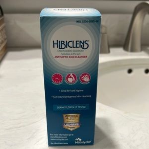 Hibiclens skin cleanser